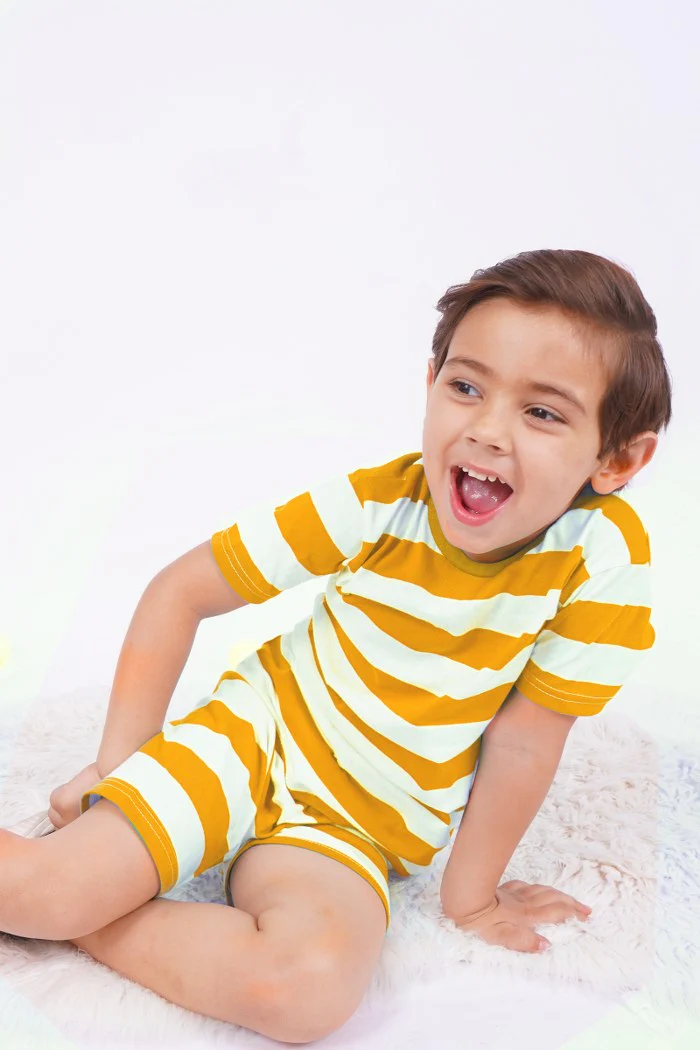 Kids T-Shirt & Short Set Wide Stripes Orange - Mini Charm - Image 3