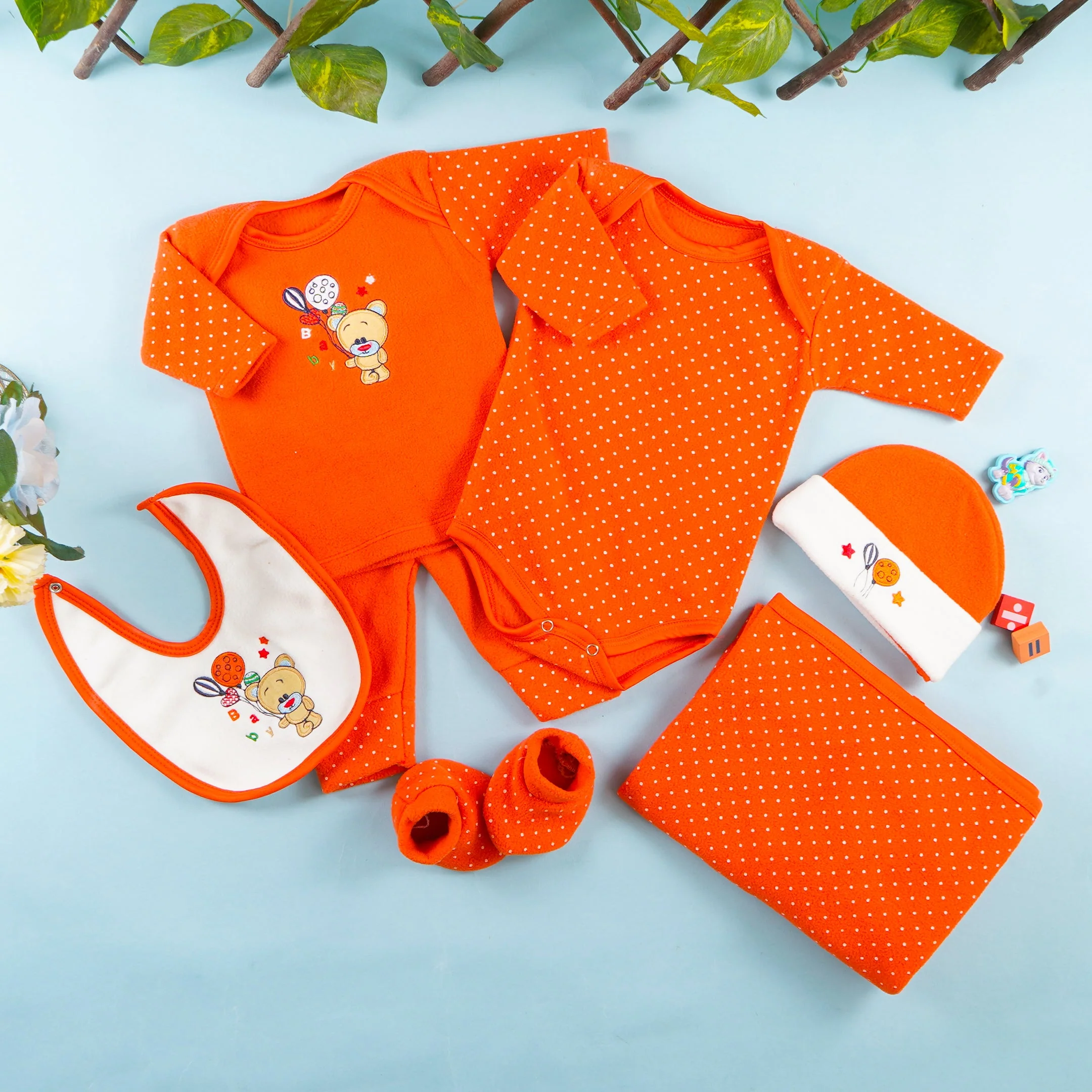Newborn Baby 8Pcs Fleece Gift Set Bear & Balloons Orange - Sunshine - Image 2